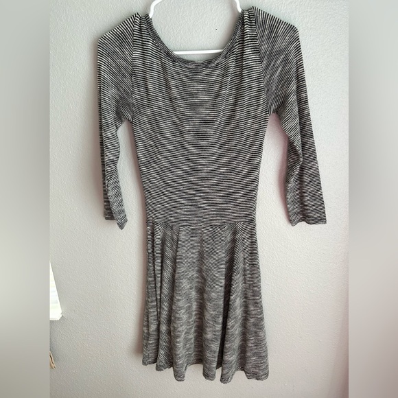 American Eagle Fit and Flare Black and White Dress - Picture 6 of 7